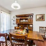 House Ermanna 펜션 풀라