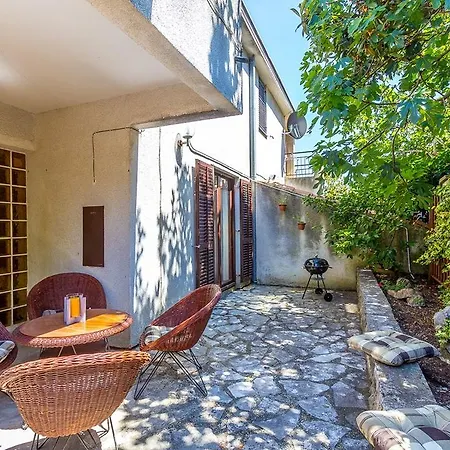 House Ermanna Pula