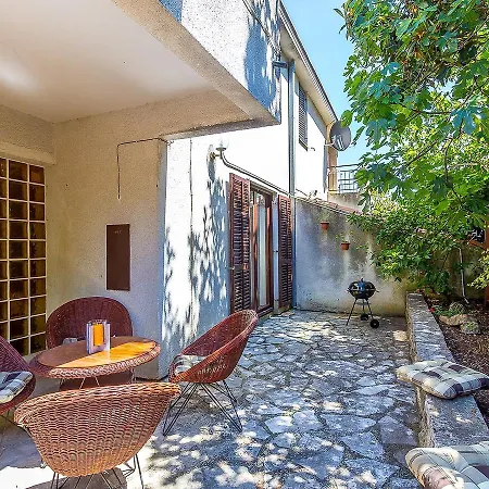 Hébergement de vacances House Ermanna *