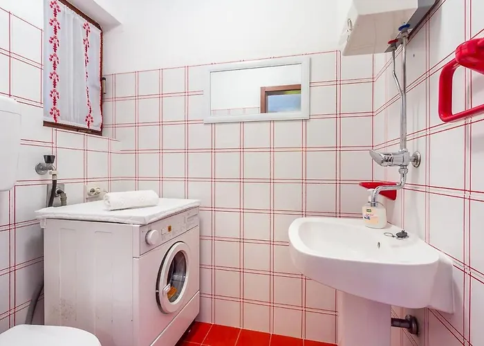 House Ermanna Vikendica